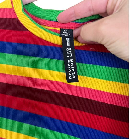 Design Lab Lord & Taylor bright rainbow knit shirt small - Picture 3 of 3